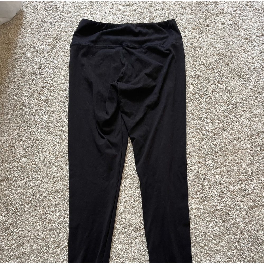 Black leggings